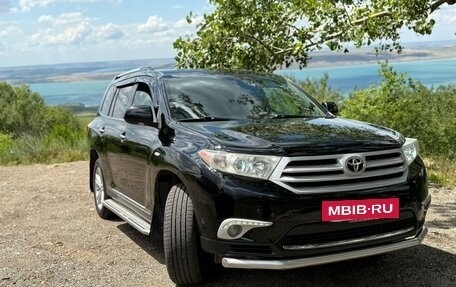 Toyota Highlander III, 2011 год, 2 250 000 рублей, 5 фотография