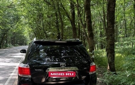 Toyota Highlander III, 2011 год, 2 250 000 рублей, 9 фотография