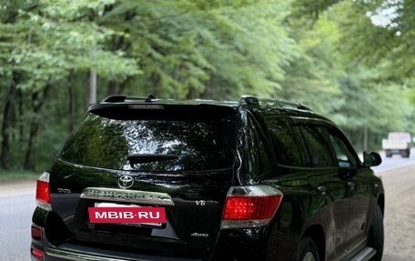Toyota Highlander III, 2011 год, 2 250 000 рублей, 8 фотография