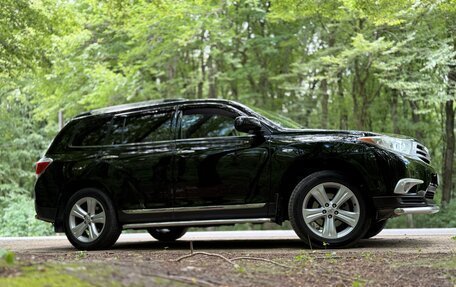Toyota Highlander III, 2011 год, 2 250 000 рублей, 19 фотография