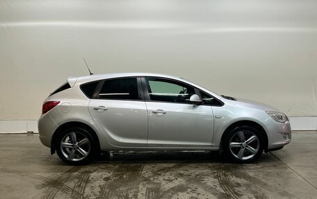 Opel Astra J, 2011 год, 607 000 рублей, 5 фотография