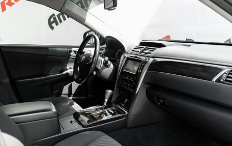 Toyota Camry, 2015 год, 1 925 000 рублей, 13 фотография