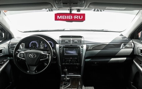 Toyota Camry, 2015 год, 1 925 000 рублей, 12 фотография