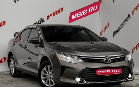 Toyota Camry, 2015 год, 1 925 000 рублей, 3 фотография