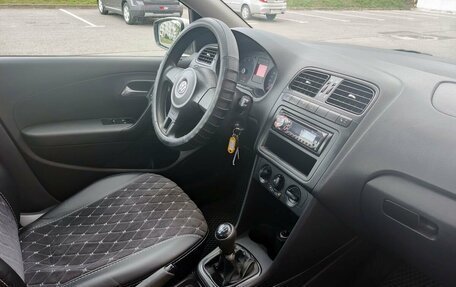 Volkswagen Polo VI (EU Market), 2012 год, 699 000 рублей, 14 фотография