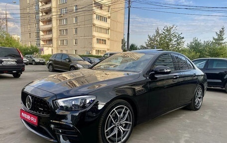 Mercedes-Benz E-Класс, 2022 год, 3 910 000 рублей, 1 фотография