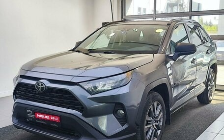 Toyota RAV4, 2019 год, 2 310 000 рублей, 1 фотография