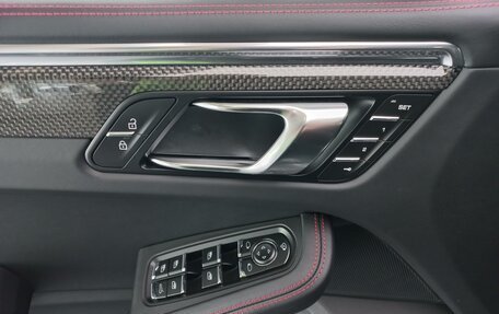 Porsche Macan I рестайлинг, 2024 год, 17 190 000 рублей, 22 фотография