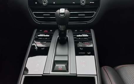 Porsche Macan I рестайлинг, 2024 год, 17 190 000 рублей, 39 фотография