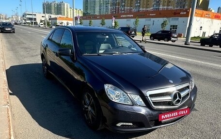 Mercedes-Benz E-Класс, 2010 год, 1 100 000 рублей, 3 фотография