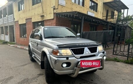 Mitsubishi Pajero Sport II рестайлинг, 2004 год, 1 100 000 рублей, 2 фотография