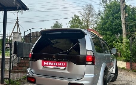 Mitsubishi Pajero Sport II рестайлинг, 2004 год, 1 100 000 рублей, 4 фотография