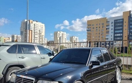 Mercedes-Benz E-Класс, 1992 год, 2 500 000 рублей, 7 фотография