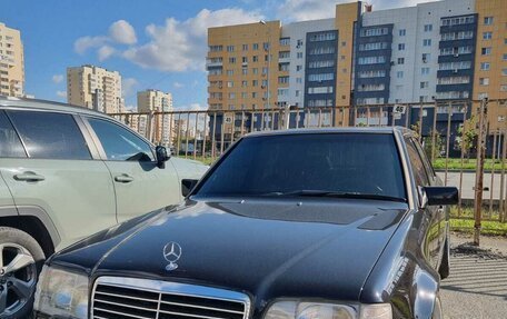 Mercedes-Benz E-Класс, 1992 год, 2 500 000 рублей, 23 фотография