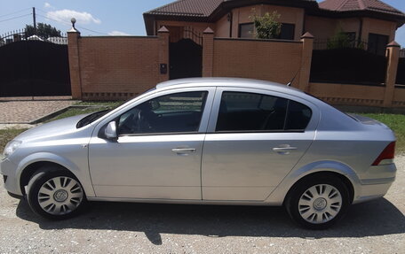 Opel Astra H, 2011 год, 700 000 рублей, 13 фотография