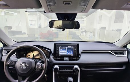 Toyota RAV4, 2019 год, 2 310 000 рублей, 17 фотография