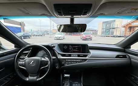 Lexus ES VII, 2019 год, 3 850 000 рублей, 17 фотография