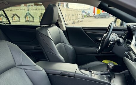 Lexus ES VII, 2019 год, 3 850 000 рублей, 31 фотография