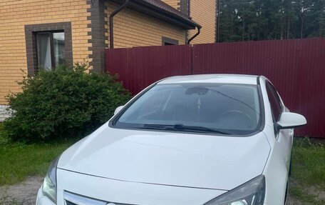Opel Astra J, 2011 год, 817 000 рублей, 12 фотография