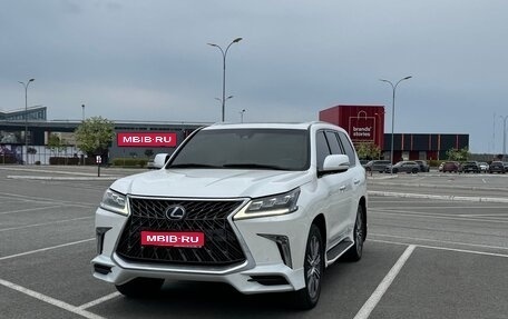 Lexus LX III, 2017 год, 7 300 000 рублей, 1 фотография