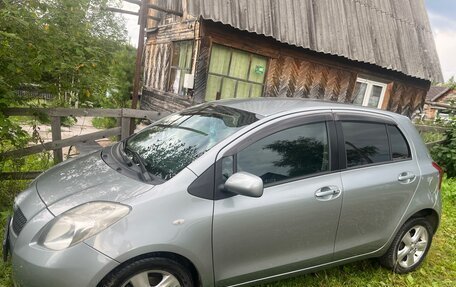 Toyota Yaris III рестайлинг, 2006 год, 675 000 рублей, 6 фотография