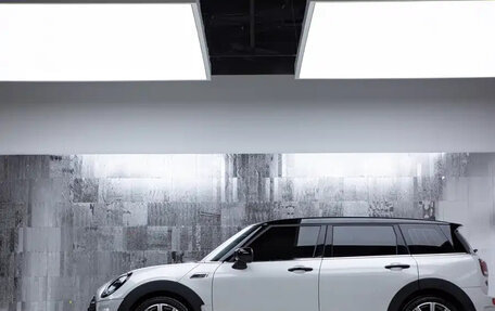 MINI Clubman, 2022 год, 2 540 045 рублей, 3 фотография