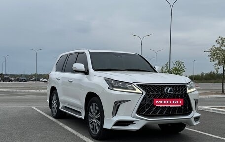 Lexus LX III, 2017 год, 7 300 000 рублей, 2 фотография