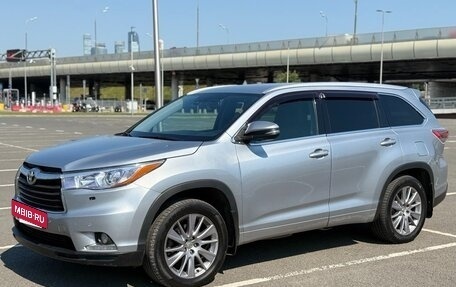 Toyota Highlander III, 2014 год, 2 450 000 рублей, 3 фотография
