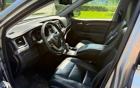 Toyota Highlander III, 2014 год, 2 450 000 рублей, 12 фотография