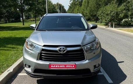 Toyota Highlander III, 2014 год, 2 450 000 рублей, 11 фотография