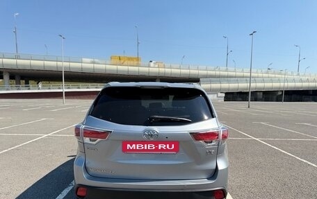 Toyota Highlander III, 2014 год, 2 450 000 рублей, 2 фотография