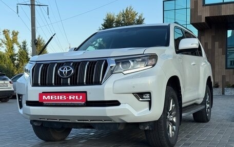 Toyota Land Cruiser Prado 150 рестайлинг 2, 2018 год, 6 150 000 рублей, 9 фотография
