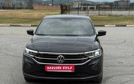 Volkswagen Polo VI (EU Market), 2021 год, 1 730 000 рублей, 3 фотография