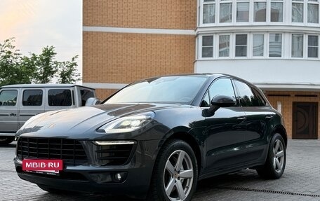 Porsche Macan I рестайлинг, 2017 год, 3 750 000 рублей, 2 фотография