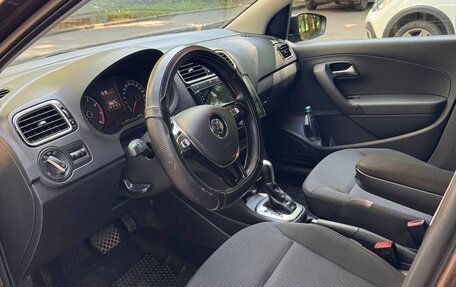 Volkswagen Polo VI (EU Market), 2017 год, 1 300 000 рублей, 13 фотография