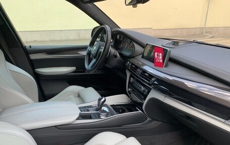 BMW X5 M, 2018 год, 4 800 000 рублей, 11 фотография