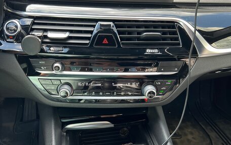 BMW 5 серия, 2018 год, 2 500 000 рублей, 5 фотография