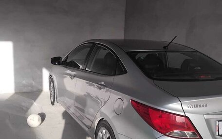 Hyundai Solaris II рестайлинг, 2015 год, 870 000 рублей, 2 фотография