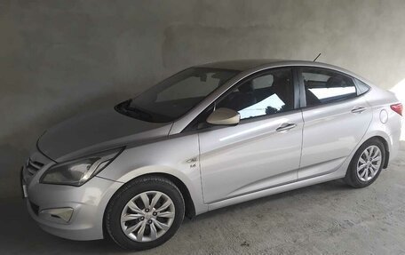 Hyundai Solaris II рестайлинг, 2015 год, 870 000 рублей, 8 фотография