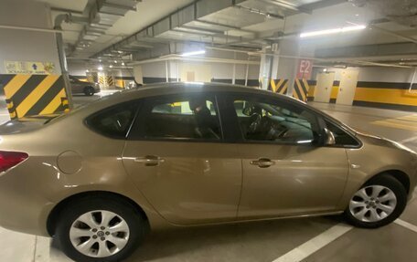 Opel Astra J, 2014 год, 970 000 рублей, 6 фотография