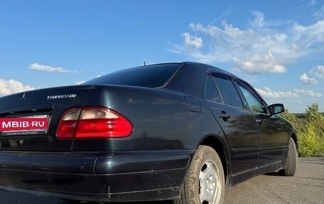 Mercedes-Benz E-Класс, 2001 год, 650 000 рублей, 9 фотография