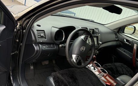 Toyota Highlander III, 2011 год, 2 300 000 рублей, 9 фотография