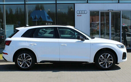 Audi Q5, 2024 год, 5 050 000 рублей, 4 фотография