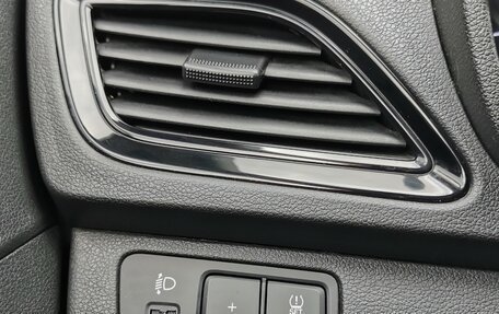 Hyundai Solaris II рестайлинг, 2020 год, 1 350 000 рублей, 23 фотография