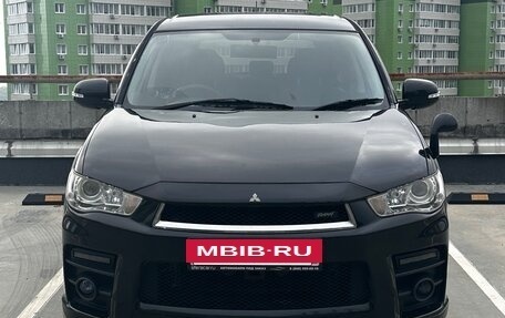 Mitsubishi Outlander III рестайлинг 3, 2010 год, 1 250 000 рублей, 2 фотография