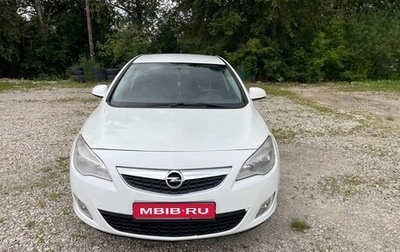 Opel Astra J, 2011 год, 850 000 рублей, 1 фотография