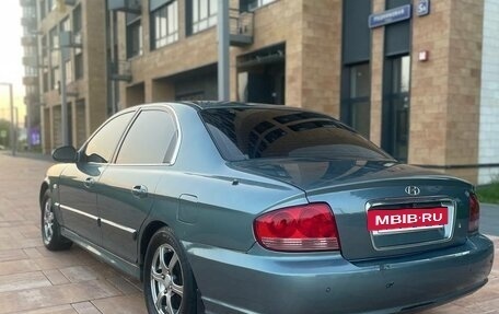 Hyundai Sonata IV рестайлинг, 2003 год, 500 000 рублей, 4 фотография