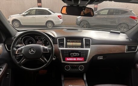 Mercedes-Benz M-Класс, 2014 год, 2 600 000 рублей, 10 фотография