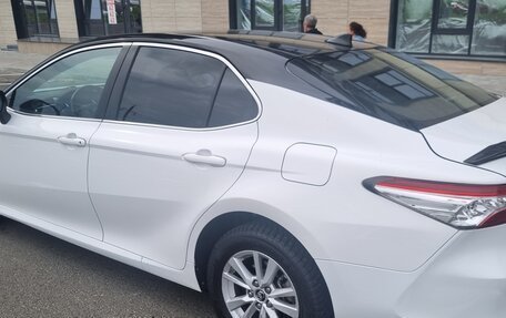 Toyota Camry, 2019 год, 1 720 000 рублей, 2 фотография