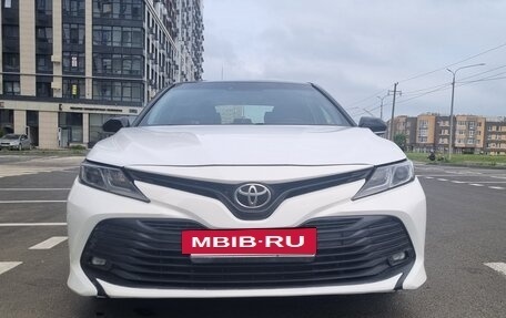Toyota Camry, 2019 год, 1 720 000 рублей, 10 фотография